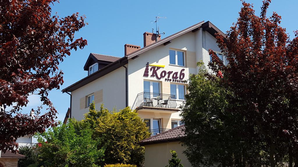 Dom Goscinny Korab Kołobrzeg Buitenkant foto