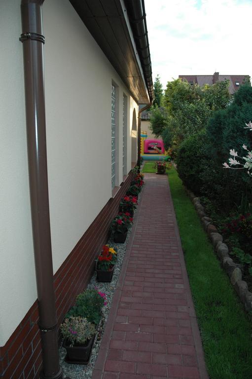 Dom Goscinny Korab Kołobrzeg Buitenkant foto