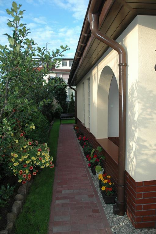Dom Goscinny Korab Kołobrzeg Buitenkant foto