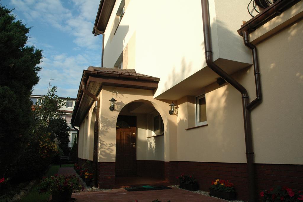 Dom Goscinny Korab Kołobrzeg Buitenkant foto